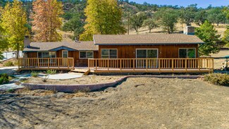 20725 Sasia Rd, Tehachapi, CA 93561