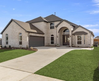 214 Tradd St, Glenn Heights, TX 75154