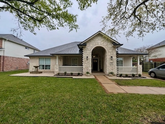 946 Mystic Village Ln, Seabrook, TX 77586