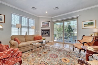 59 Walpole St Unit 202, Canton, MA 02021