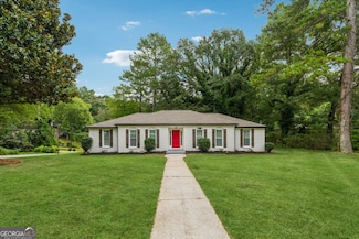 676 Bralorne Dr, Stone Mountain, GA 30087