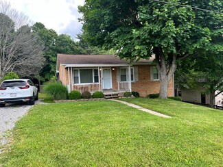 207 Lakeview Dr, Beckley, WV 25801