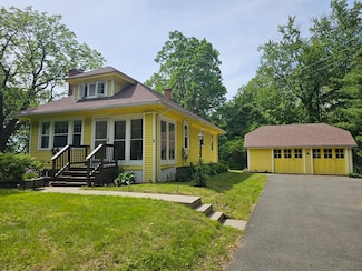65 Hockanum Rd, Hadley, MA 01035