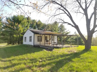 8425 W M-72, Curran, MI 48728