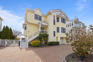 16 Beach Dr, Little Egg Harbor Township, NJ 08087