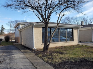 542 Laramie Ave, Wilmette, IL 60091