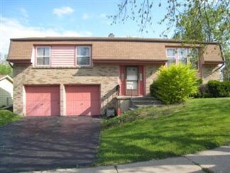 316 Charlestown Dr, Bolingbrook, IL 60440