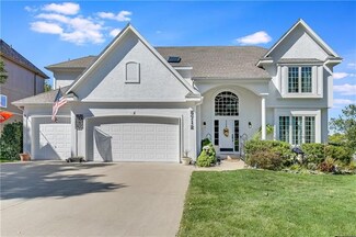 5712 NE Coral Dr, Lees Summit, MO 64064