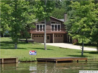 556 Holiday Dr, Wedowee, AL 36278