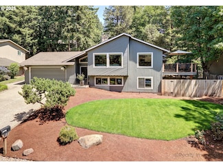10262 SE 99th Dr, Happy Valley, OR 97086