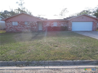 508 Wilson St, Edna, TX 77957