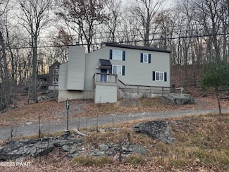 191 Falling Waters Blvd, Lackawaxen, PA 18435