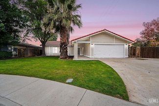 2712 Sweet Trail Ct, Bakersfield, CA 93306