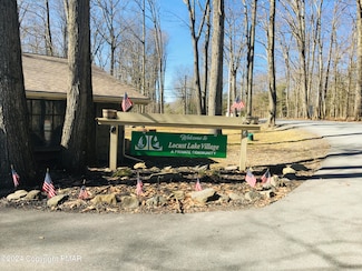 615 Locust Ln, Pocono Lake, PA 18347