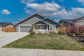 451 NE Oak Ave, Redmond, OR 97756