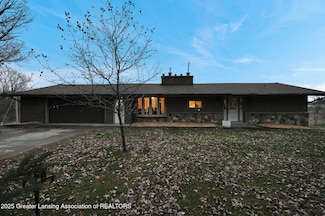 11191 W Chadwick Rd, Eagle, MI 48822