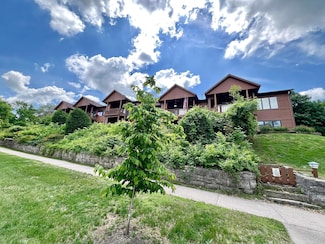 1319 W 3rd St, Red Wing, MN 55066