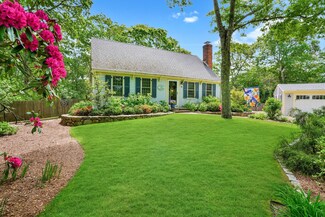 38 Schoolhouse Village, Oak Bluffs, MA 02568
