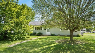 640 Meadow Dr, Newark, OH 43055