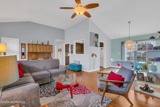 832 Birmingham Ave, Toms River, NJ 08757