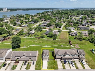 406 Lazy Ln, Montgomery, TX 77356