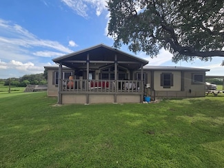 1174 Charco Rd, Tuleta, TX 78102