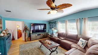 172 Begonia Terrace, Parrish, FL 34219