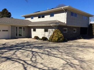 73 Robert St, New Bedford, MA 02740