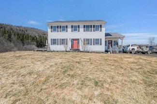 607 Vt Route 114, Canaan, VT 05903
