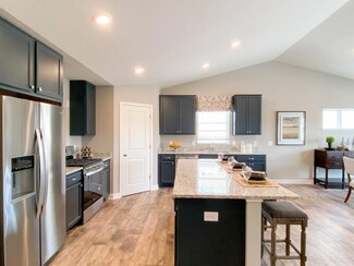 325 Freedom Ln, Delano, MN 55328