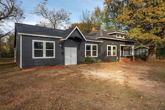 1524 W Kaufman St, Paris, TX 75460