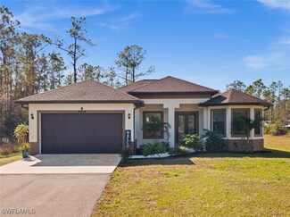 4438 6th Ave NE, Naples, FL 34120