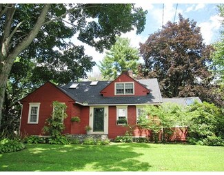 11 Eastern Ave, South Deerfield, MA 01373