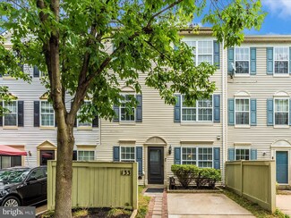 133 Heathfield Dr, Frederick, MD 21702