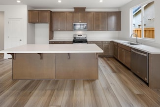 2166 Hunter Creek Dr, Lincoln, CA 95648