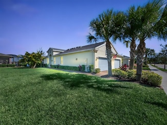 12873 SW Lake Fern Cir, Port St. Lucie, FL 34987