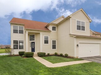 3071 N Forrest Hills Ct, Wadsworth, IL 60083