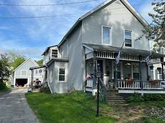 85 Baxter St, Rutland, VT 05701