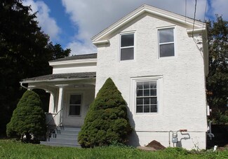 430 Elmira St, Troy, PA 16947