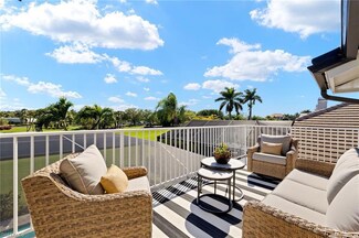 3844 Clipper Cove Dr, Naples, FL 34112