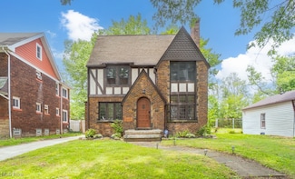 2952 Ripley Rd, Cleveland, OH 44120