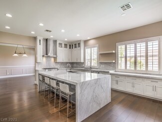 2558 Antique Blossom Ave, Henderson, NV 89052