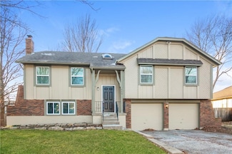 206 N Huntsman Blvd, Raymore, MO 64083