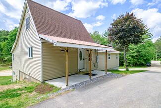 3 Hilltop Ln, West Paris, ME 04289