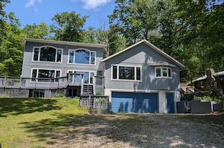 6876 Shoreline Dr, Atlanta, MI 49709