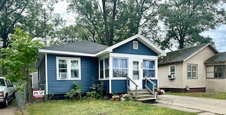 1071 Kampenga Ave, Muskegon, MI 49442