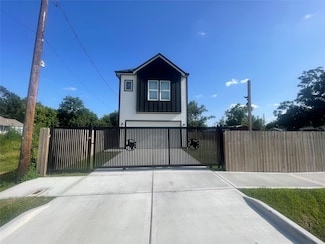 2922 Hohl St, Houston, TX 77093