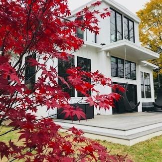 365 N Main St, Cohasset, MA 02025