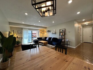 41 Centre St Unit 106, Brookline, MA 02446
