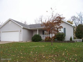 4430 N James Dr, Webb City, MO 64870